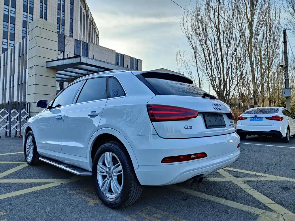 Audi Q3 2015