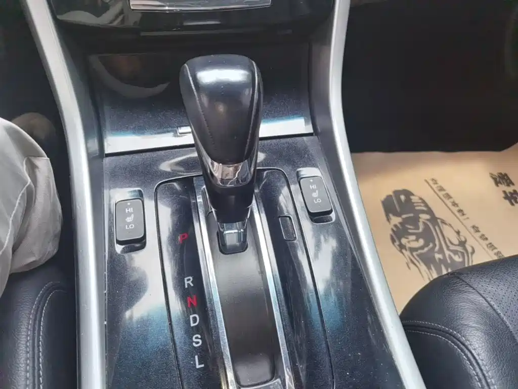Honda Accord 2017 — фото 14