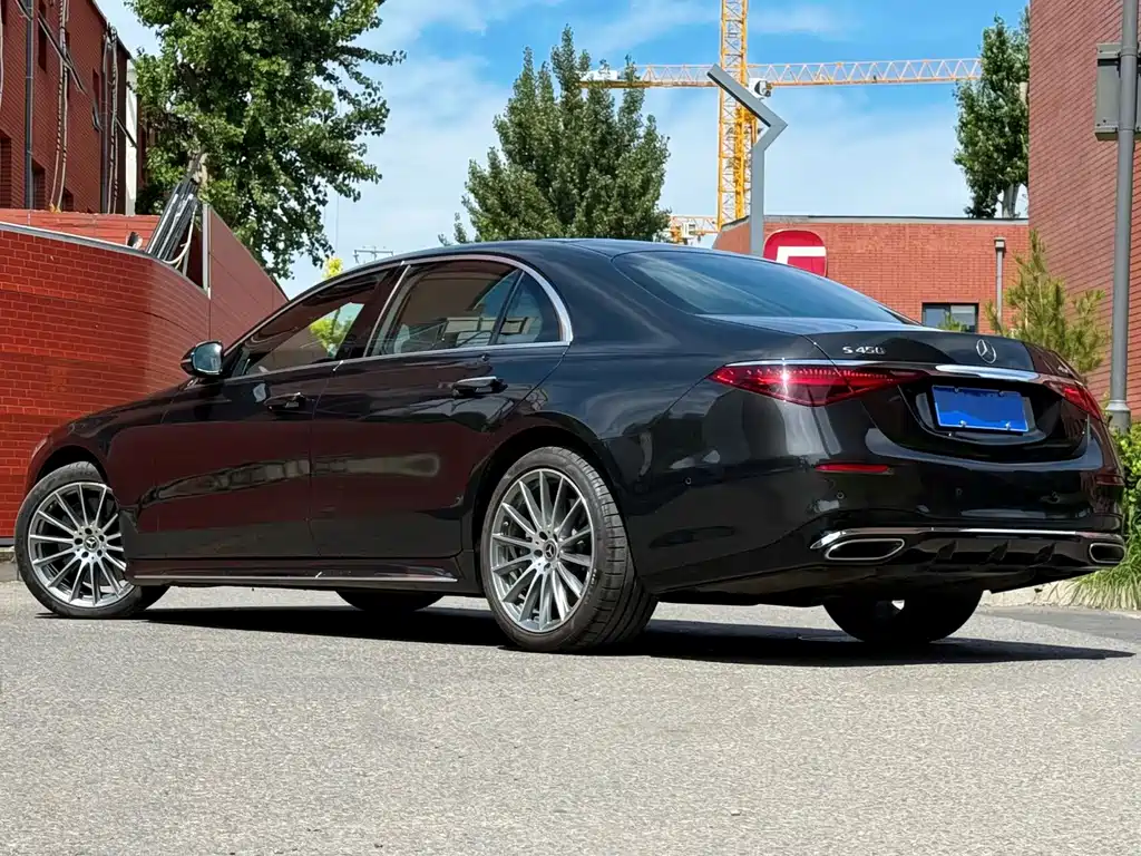 Mercedes-Benz S-Class 2021