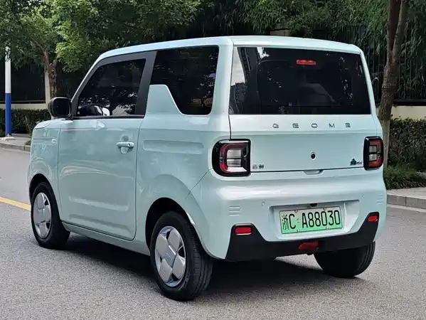 Geely Galaxy Panda 2023