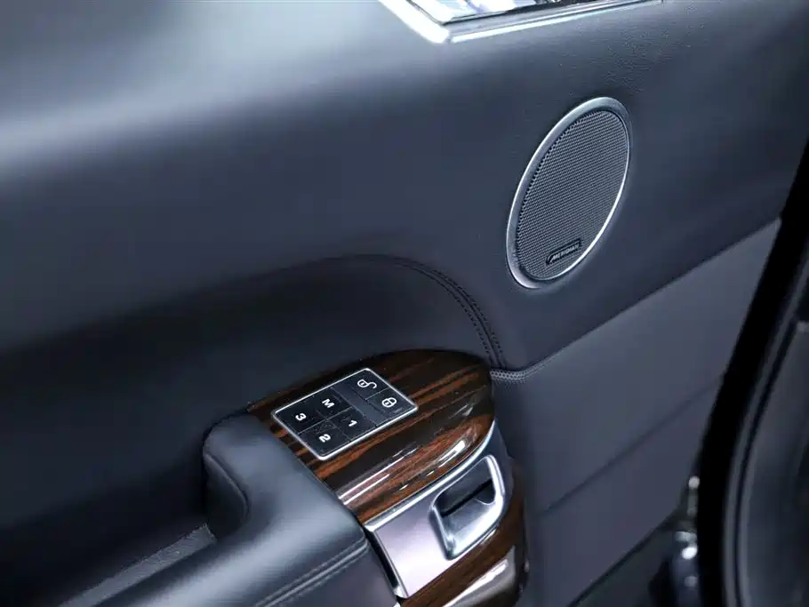 Land Rover Range Rover 2014 — фото 17