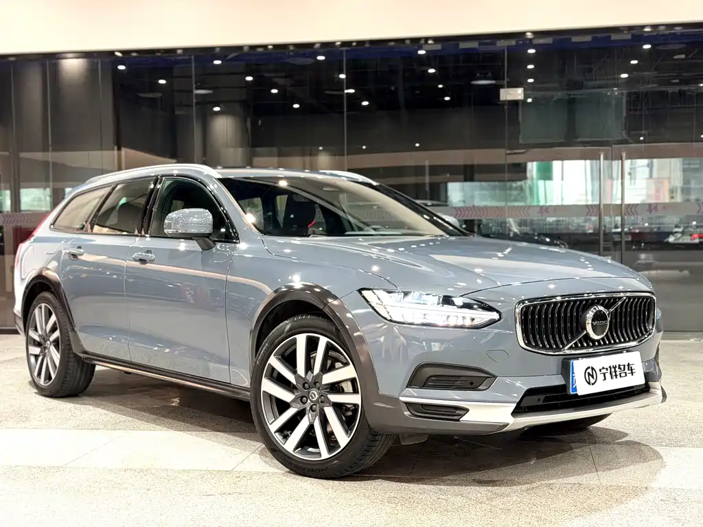 Volvo V90 2022 — фото 3