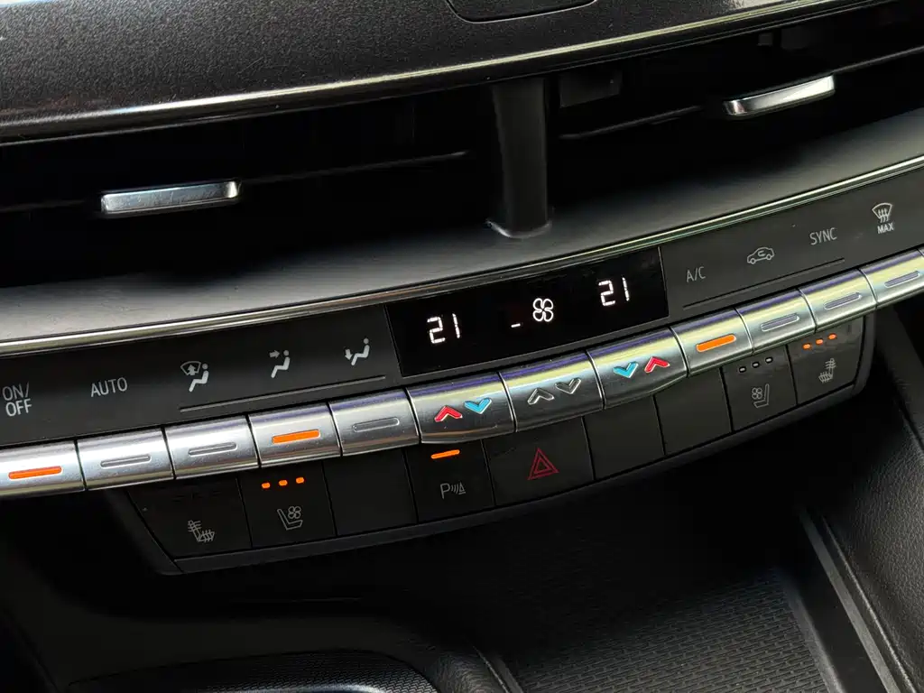 Cadillac CT5 2022 — фото 13