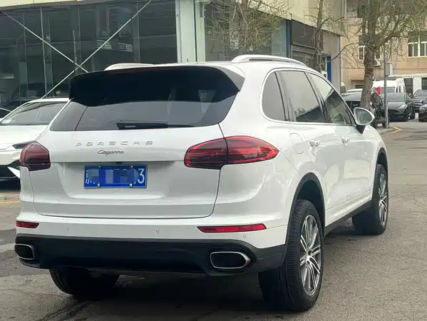 Porsche Cayenne 2016
