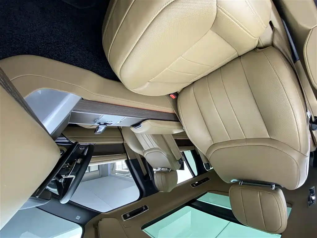 Land Rover Range Rover 2024 — фото 10