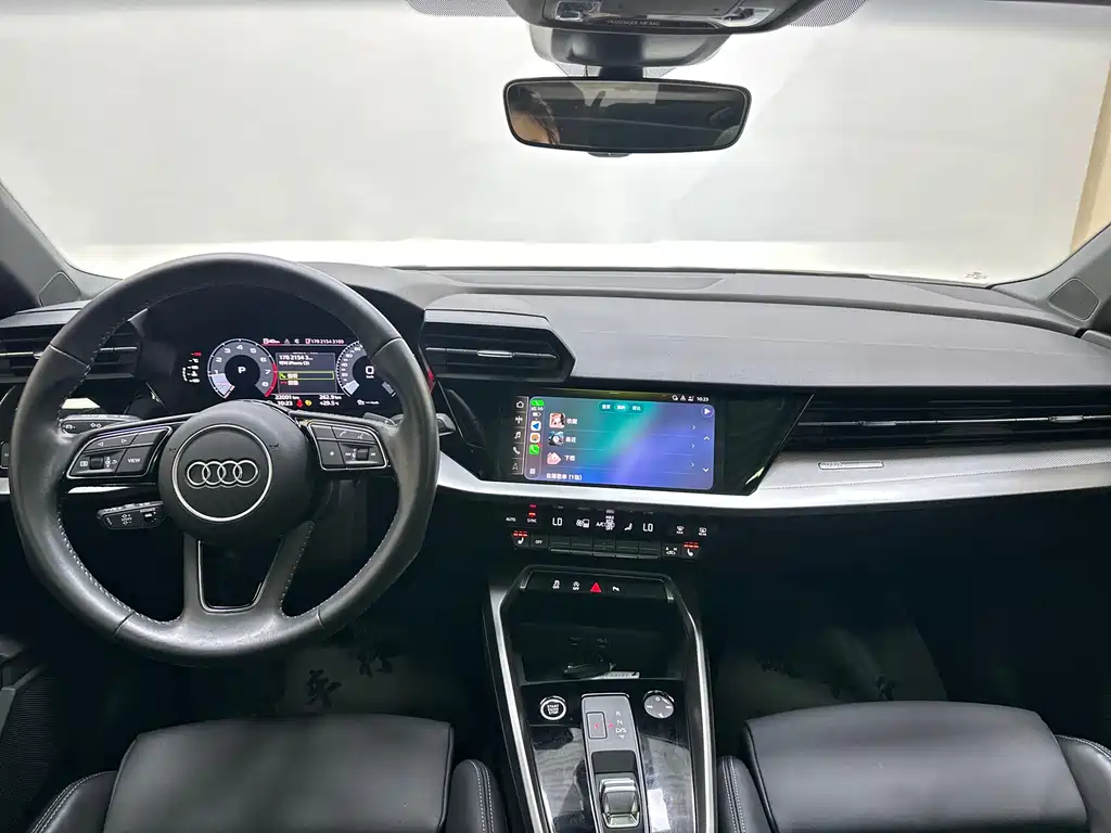Audi A3 2022 — фото 23