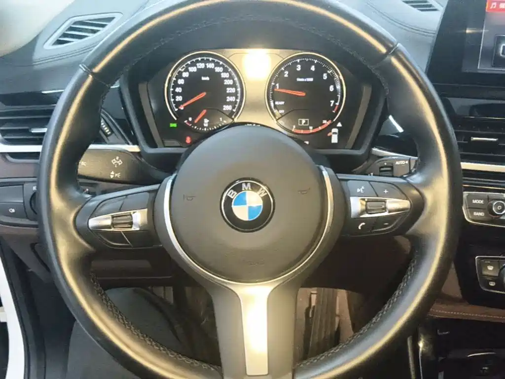 BMW X2 2021 — фото 11