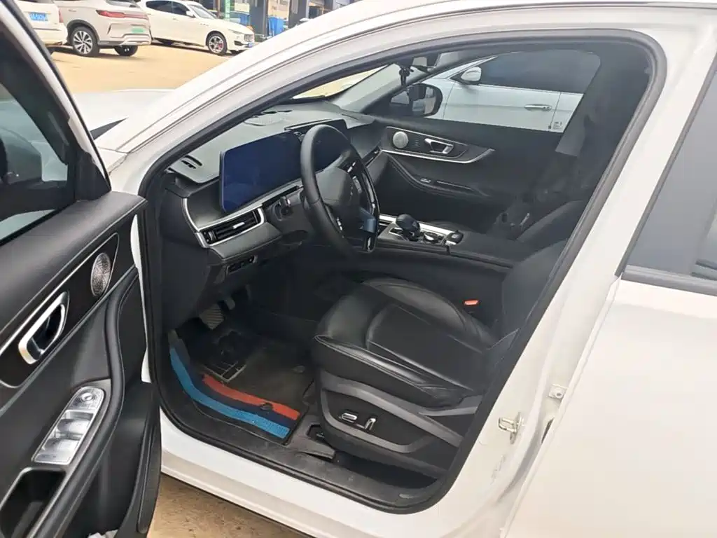 Chery Tiggo New Energy 8 PRO 2023 — фото 16