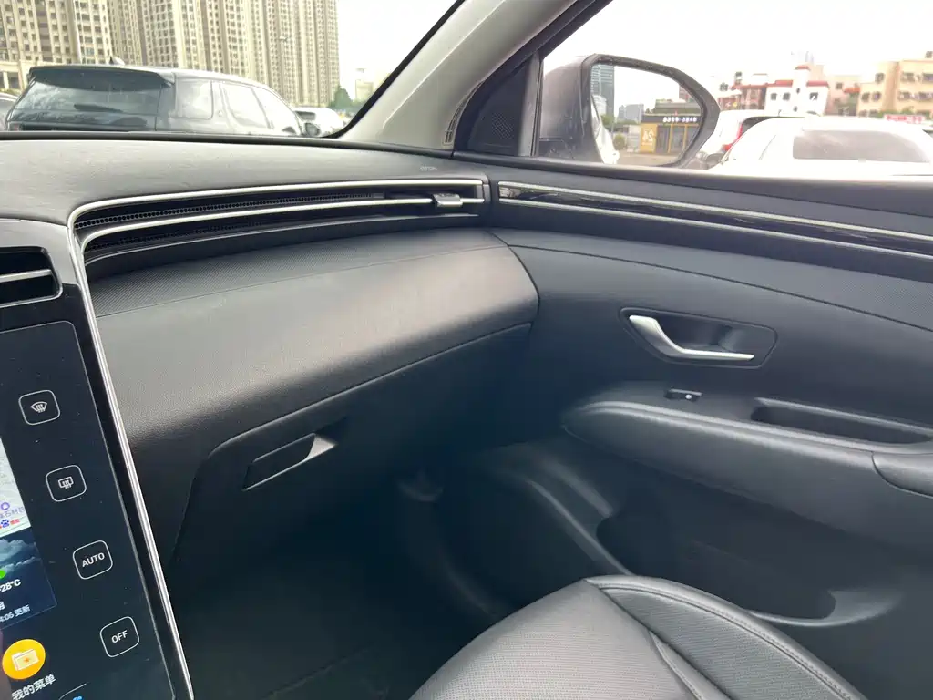 Hyundai Tucson 2023 — фото 14