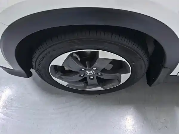 Honda Vezel 2016