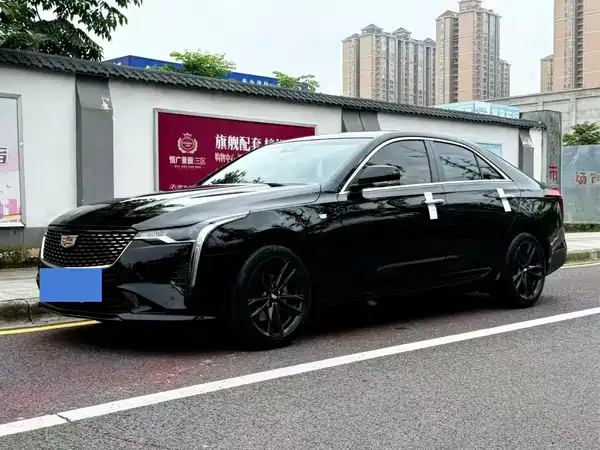 Cadillac CT4 2022