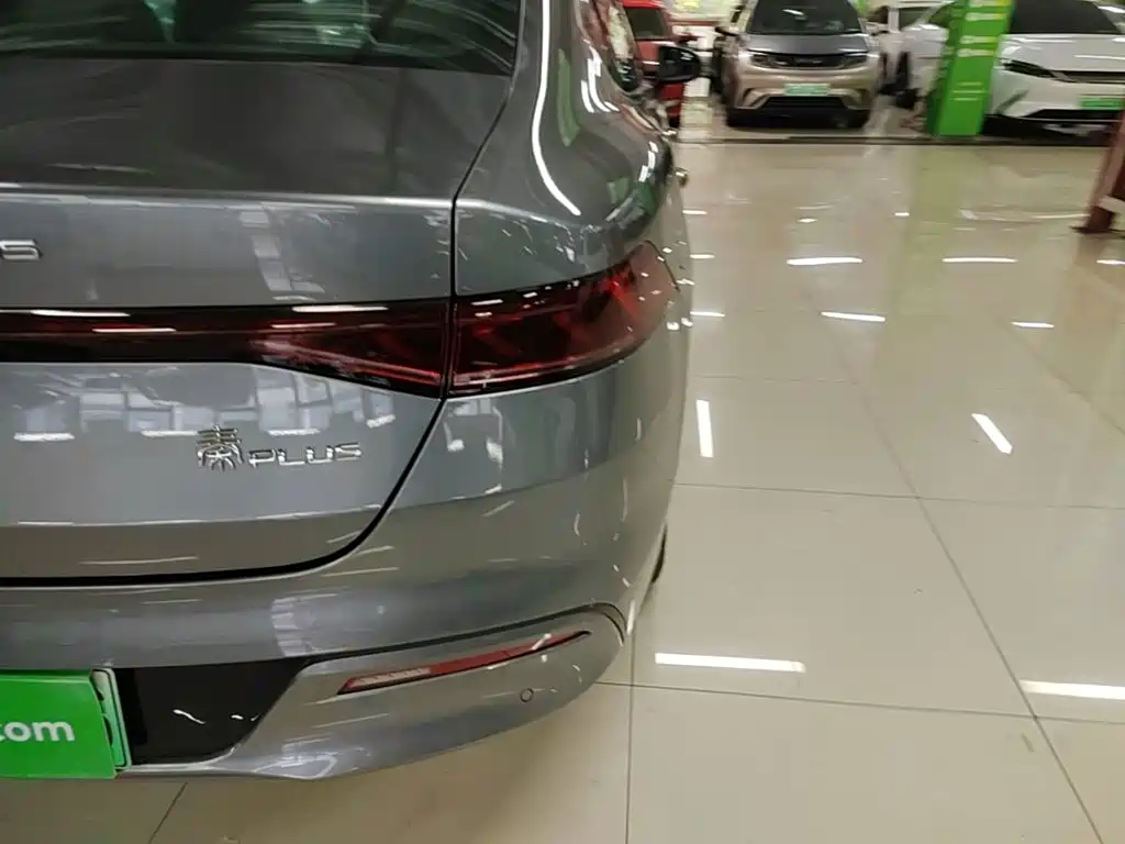 BYD Qin PLUS 2023 — фото 8