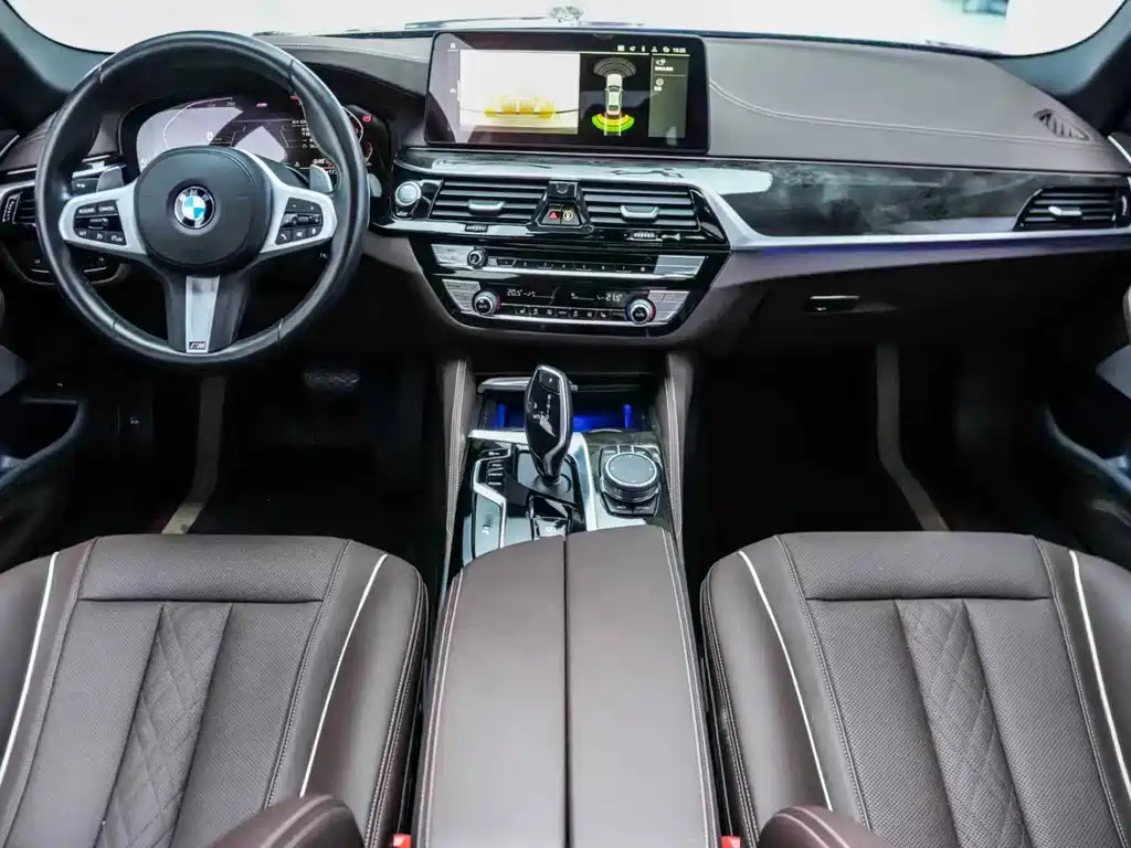 BMW 5 Series 2022 — фото 4