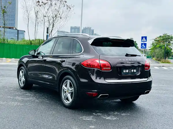 Porsche Cayenne 2014