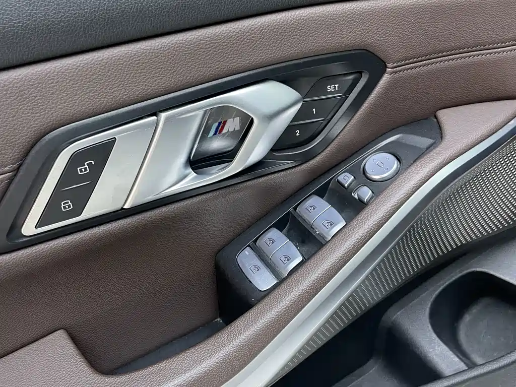 BMW 3 Series 2023 — фото 13