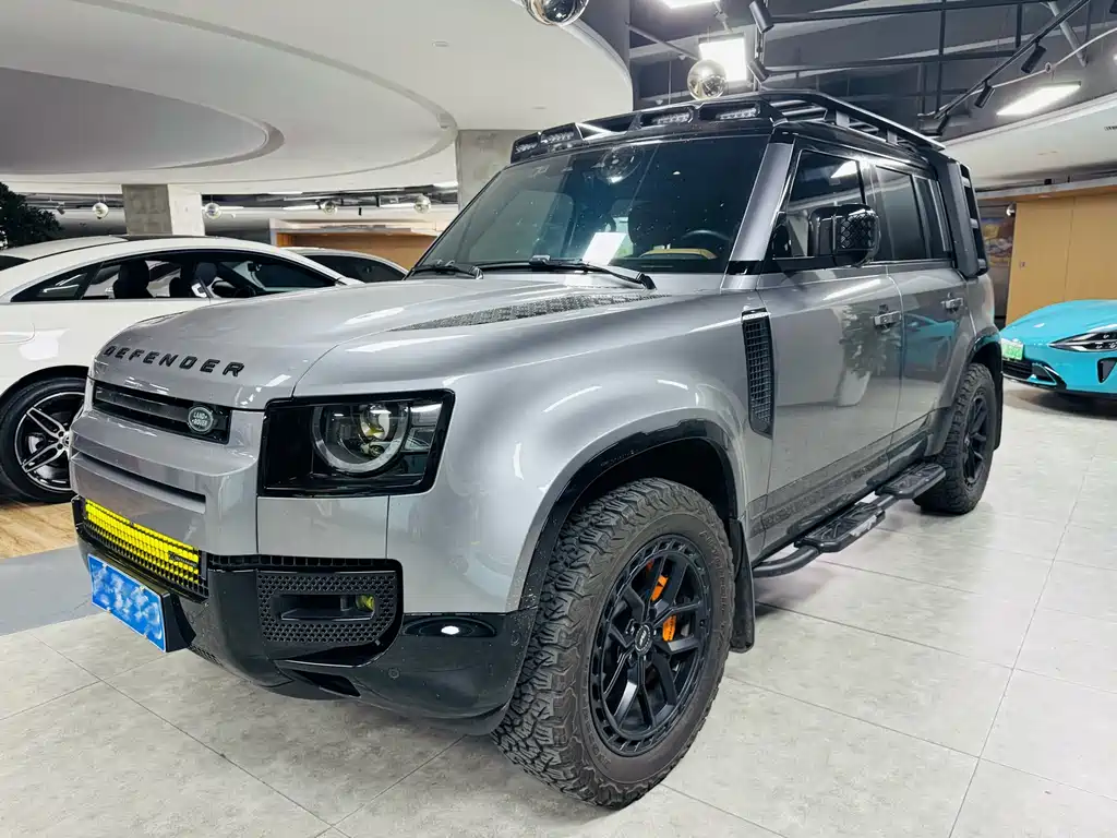 Land Rover Defender 2023 — фото 1