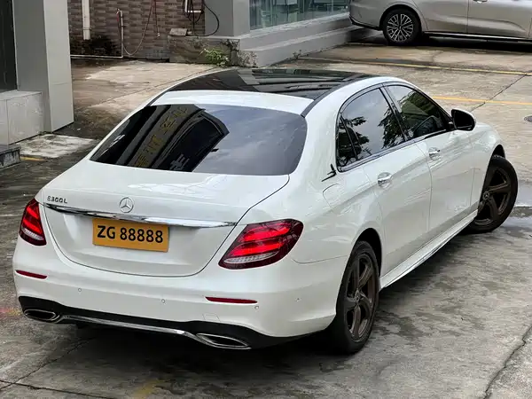 Mercedes-Benz E-Class 2018