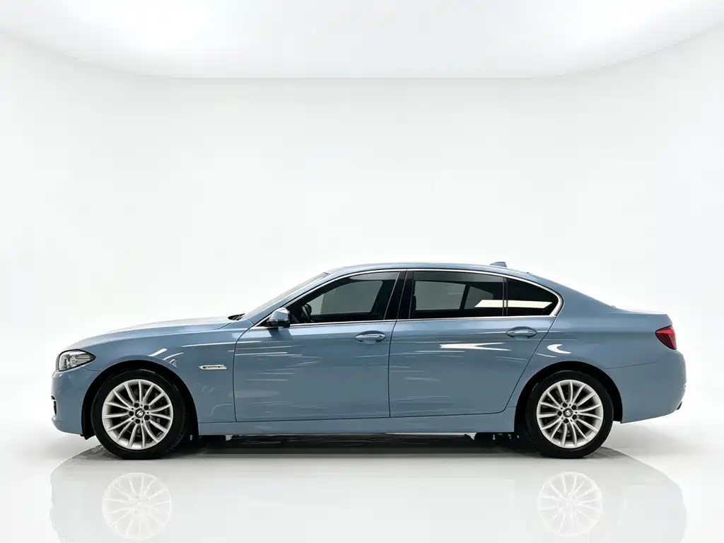 BMW 5 Series 2015 — фото 6