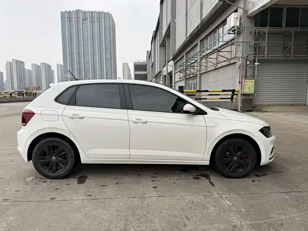 Volkswagen Polo 2021