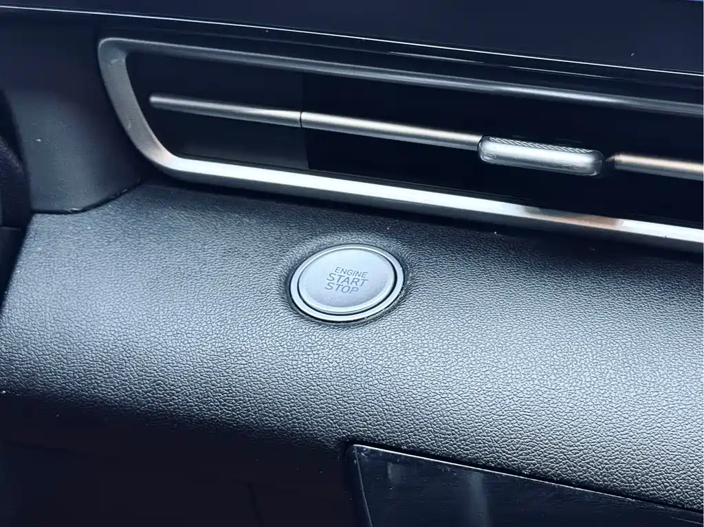 Hyundai Elantra 2021 — фото 20