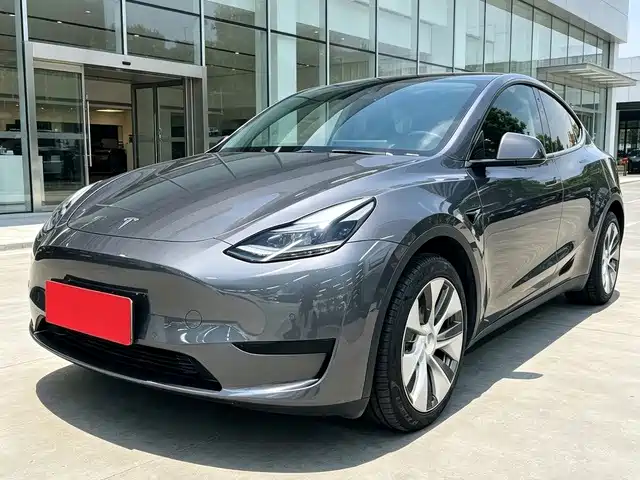 Tesla Model Y 2022 — фото 1