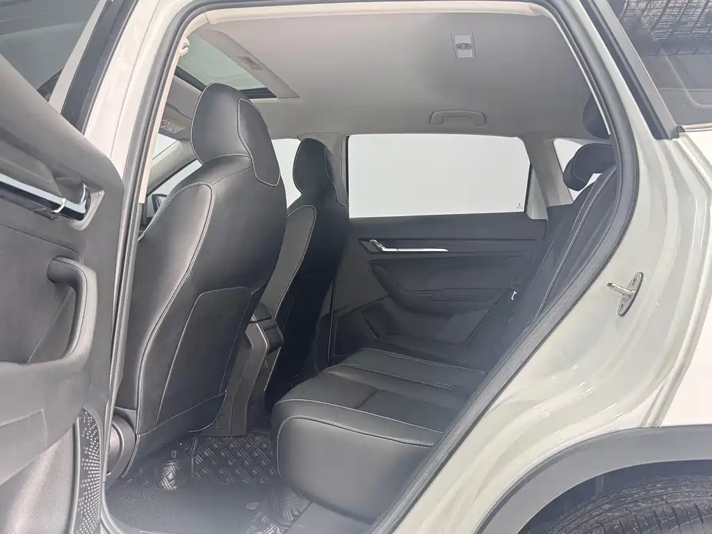 Skoda Kamiq 2023 — фото 10