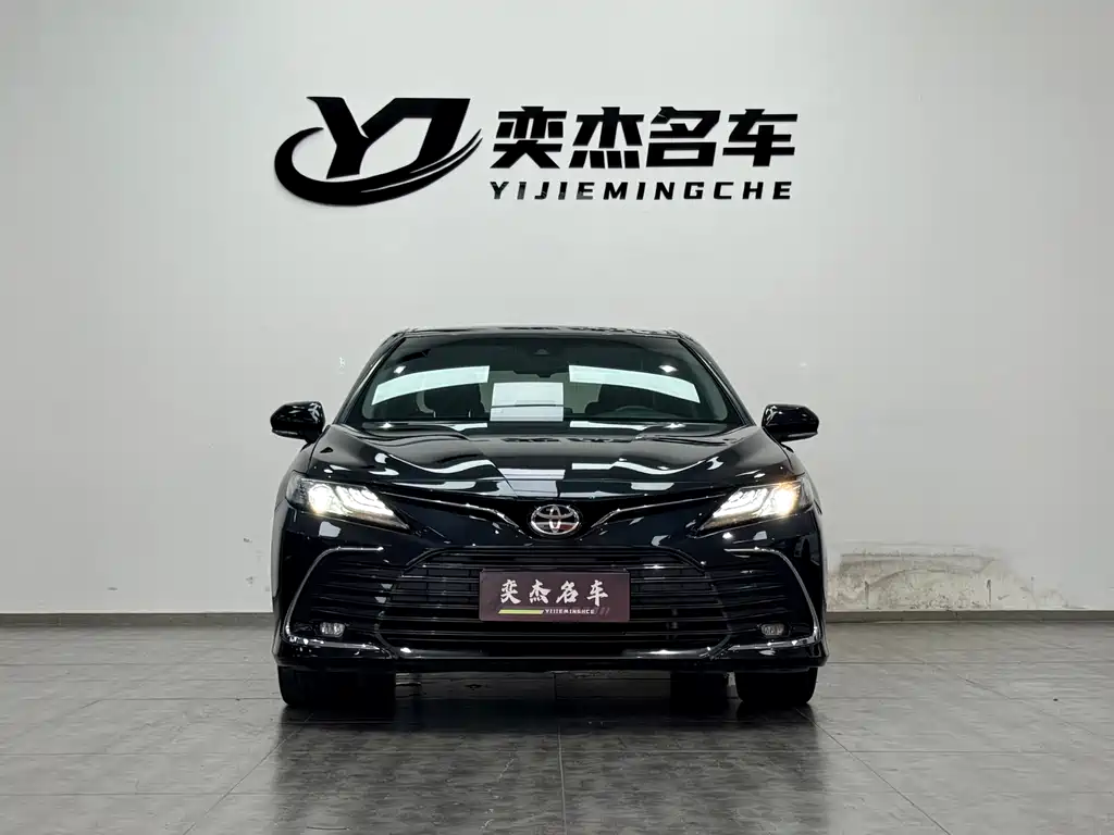 Toyota Camry 2022