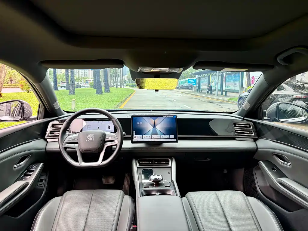BYD Qin L 2025 — фото 11