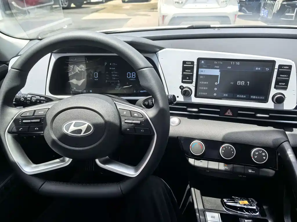 Hyundai Elantra 2026