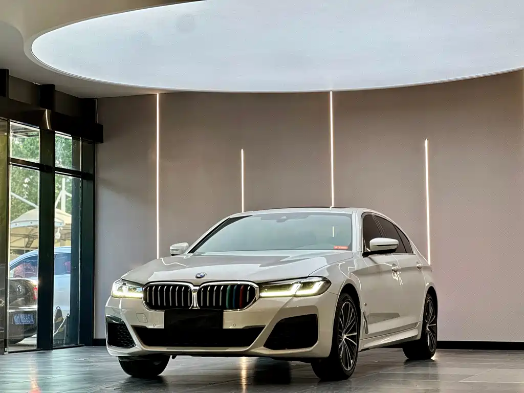 BMW 5 Series 2022