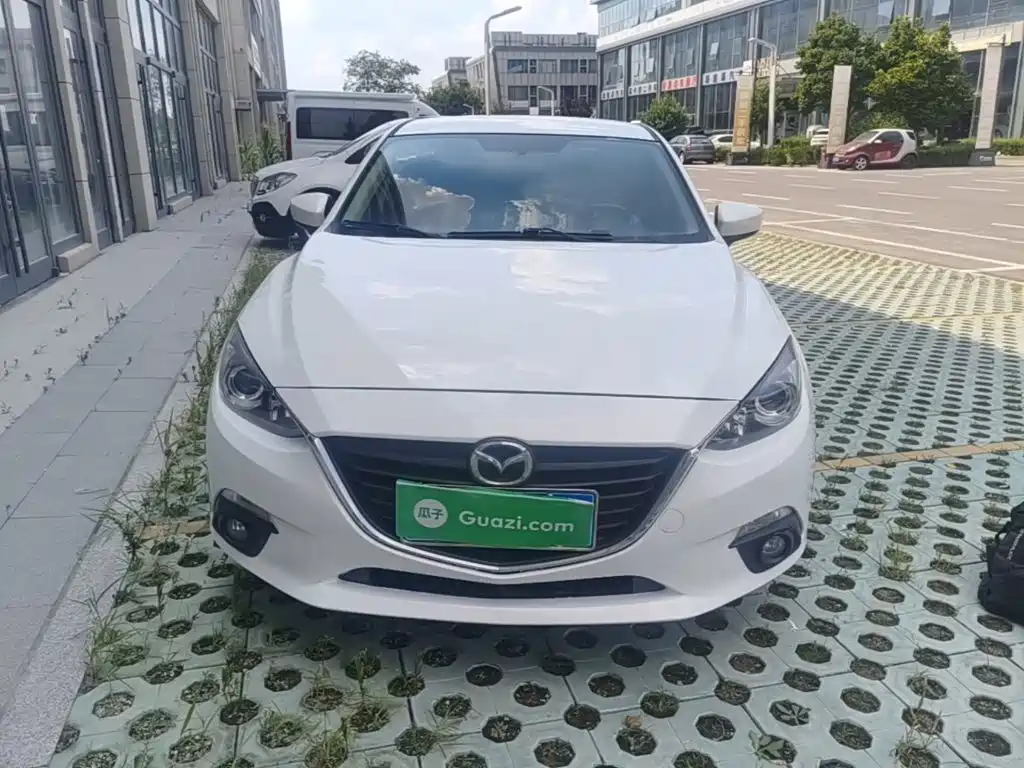 Mazda 3 Axela 2016