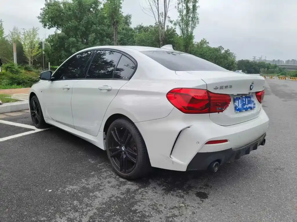 BMW 1 Series 2021