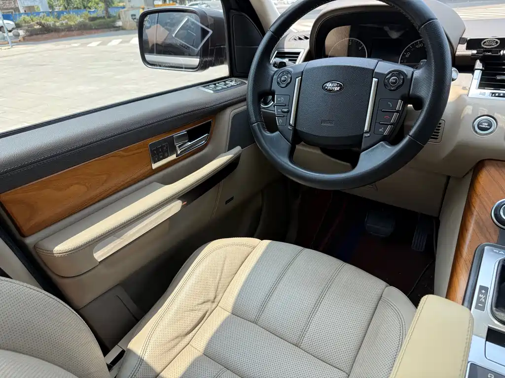 Land Rover Sport 2013 — фото 12