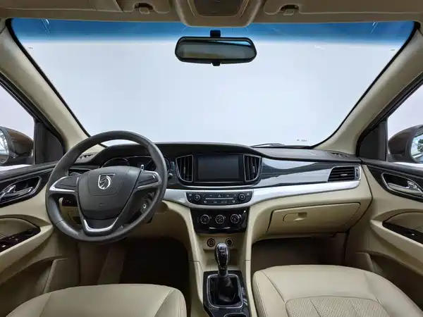 Baojun 730 2016