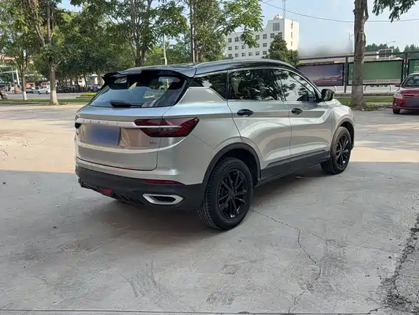 Geely Binyue 2021