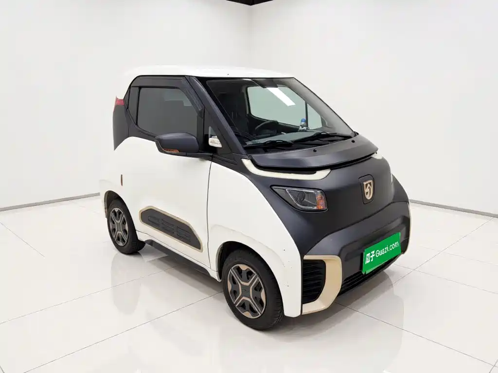 Baojun E200 2019 — фото 3