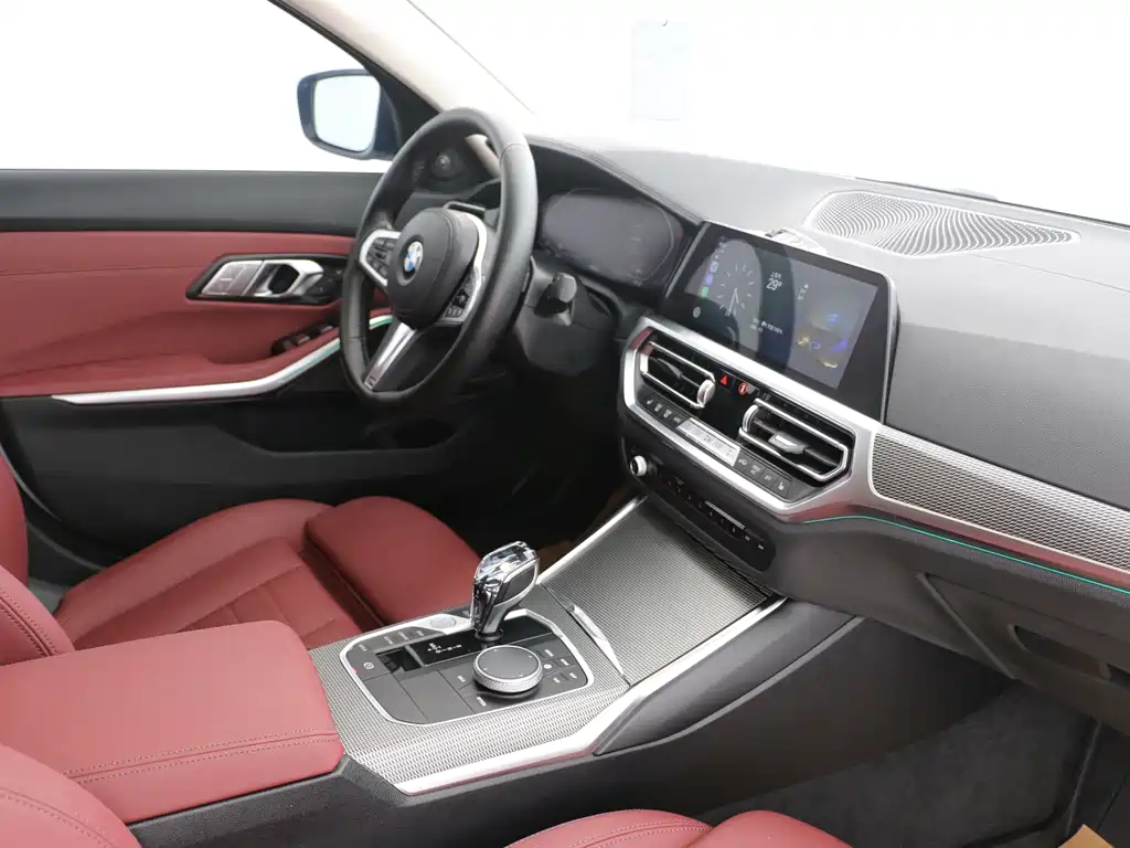 BMW 3 Series 2021 — фото 10