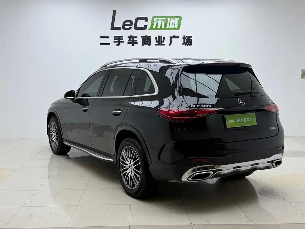 Mercedes-Benz GLC 2023