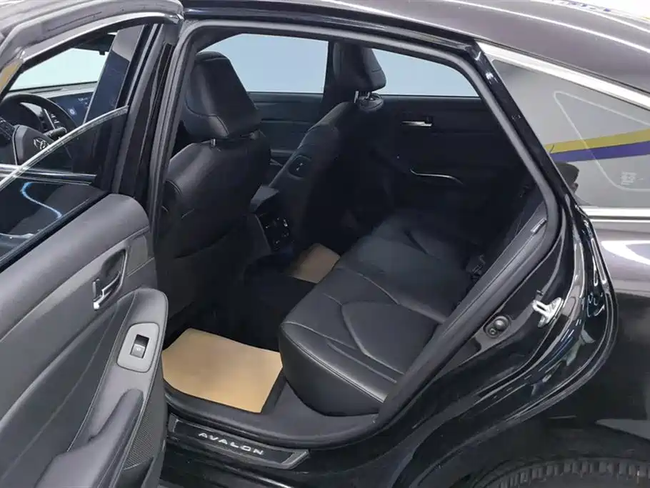 Toyota Avalon 2020 — фото 11