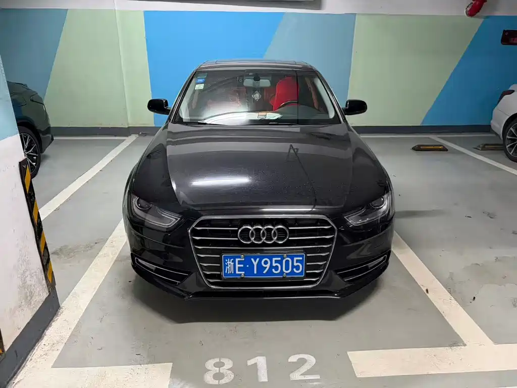 Audi A4L 2015