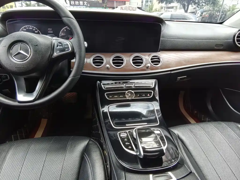 Mercedes-Benz E-Class 2016 — фото 10