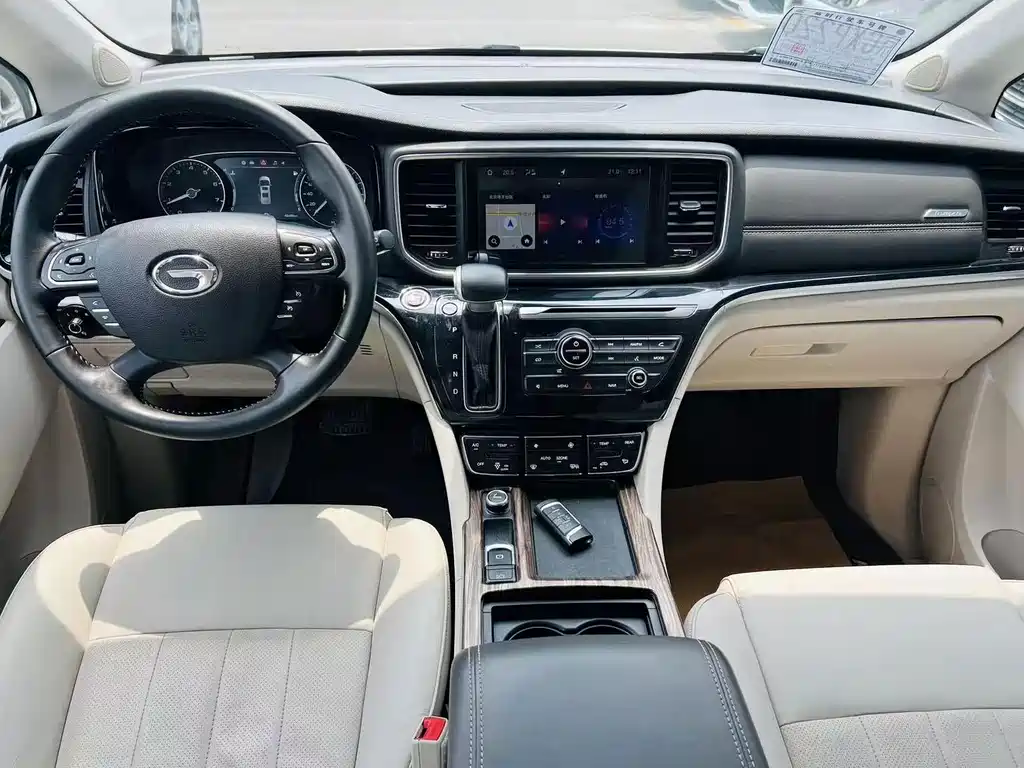 GAC Trumpchi M8 2018 — фото 2