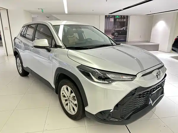 Toyota Frontlander 2024