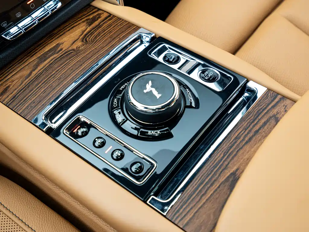 Rolls-Royce Cullinan 2019 — фото 9