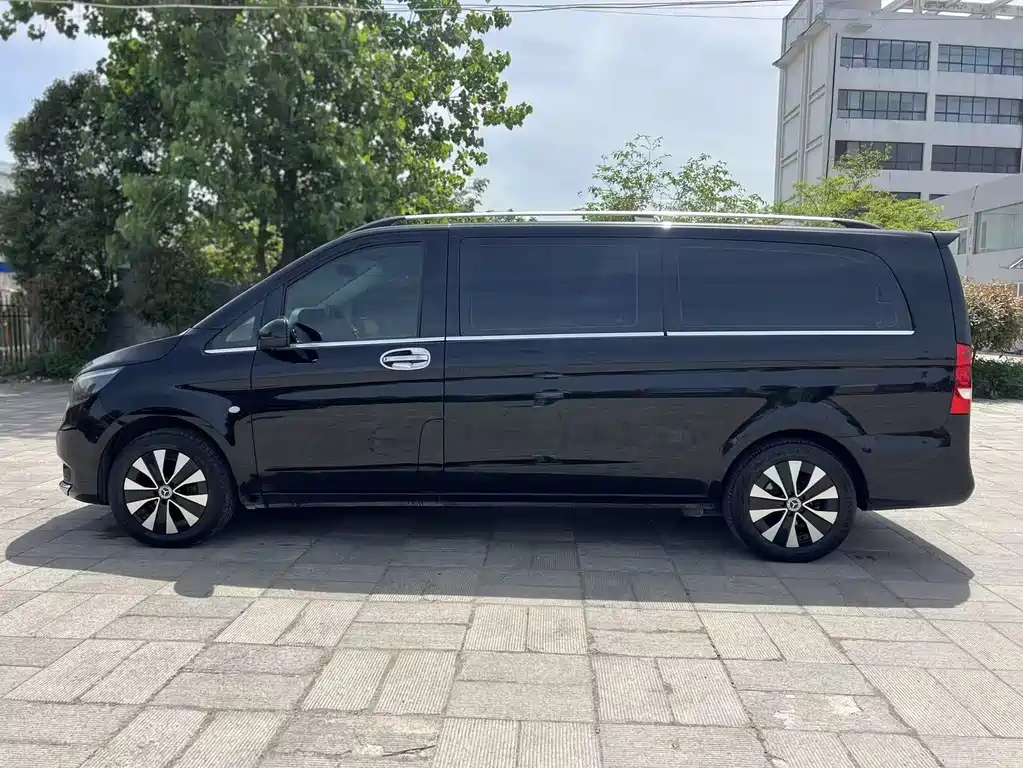 Mercedes-Benz Vito 2024 — фото 9