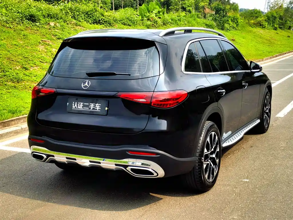 Mercedes-Benz GLC 2023