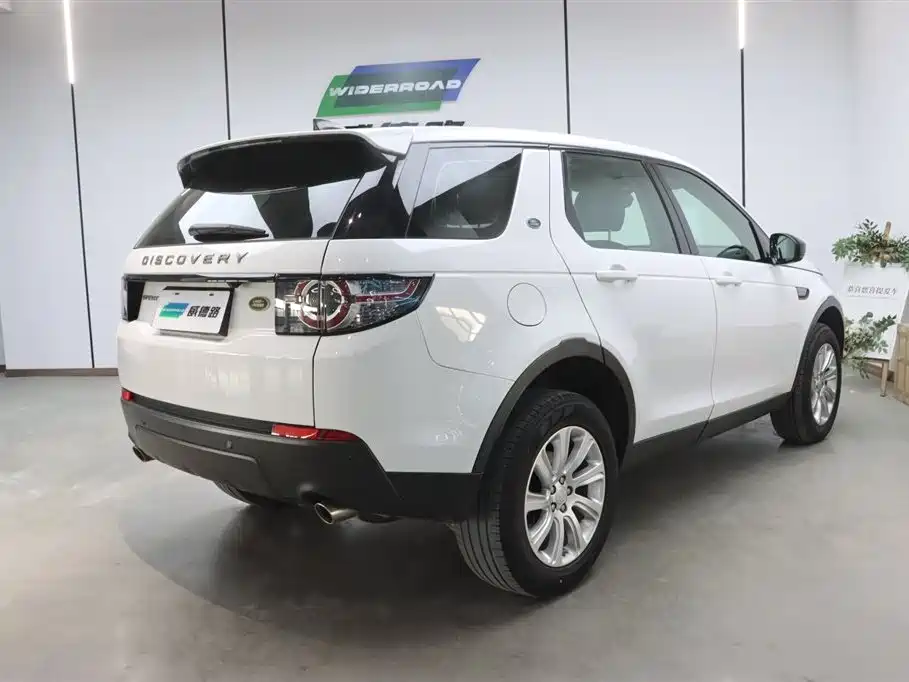 Land Rover Discovery Sport 2019 — фото 5