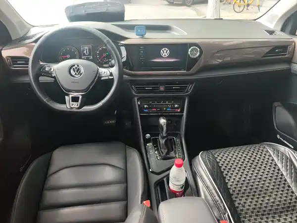 Volkswagen Tharu 2021
