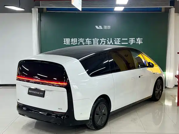 Li Auto MEGA 2025