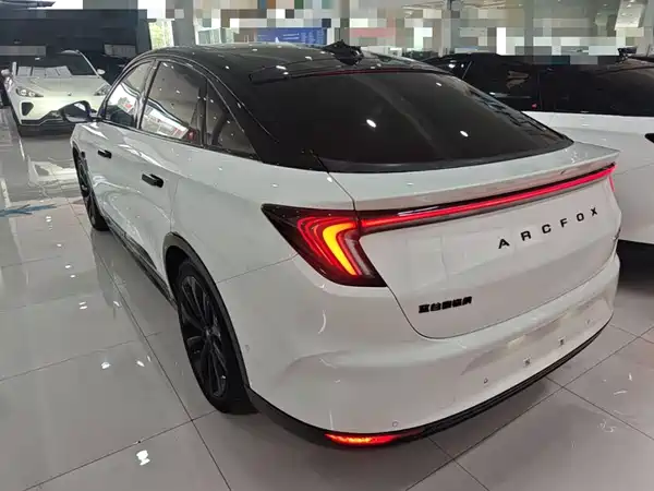 Arcfox Alpha S 2023